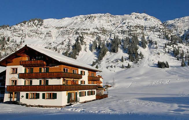 Hotel Alpenland - Das Feine Kleine Lech am Arlberg Esterno foto